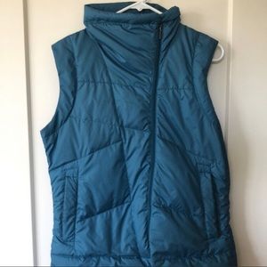 Nau women’s vest